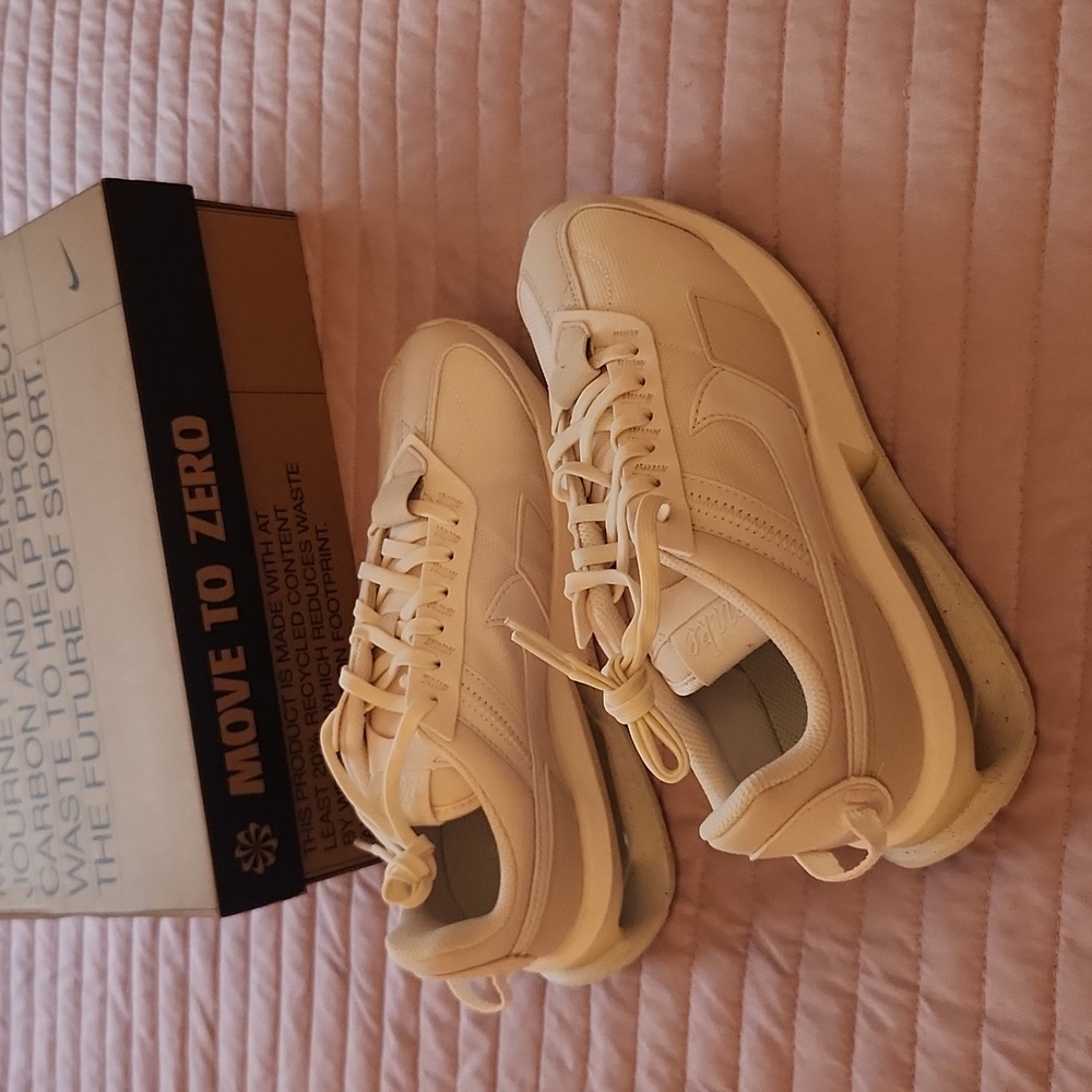 Women's Nike Air Max Pre Day